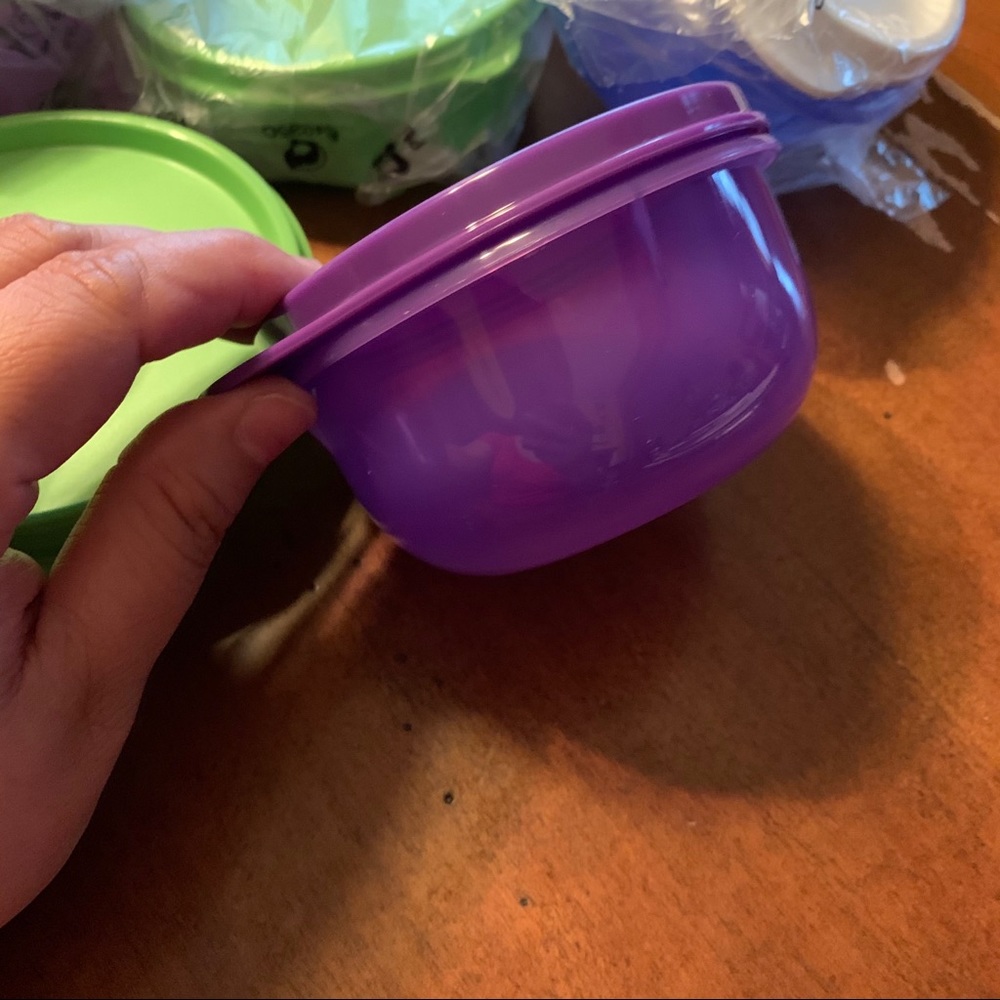 Tupperware mini container set - Picture 3 of 7